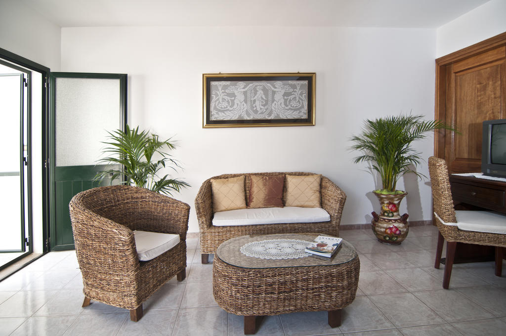 Home Holiday Salento La Scisa อเลซซาโน ภายนอก รูปภาพ